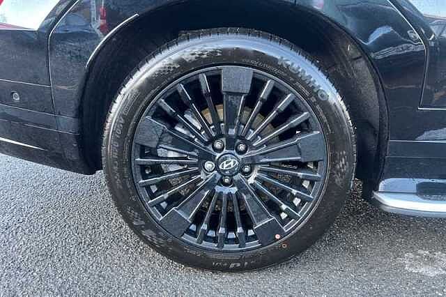 Hyundai SANTA FE 1.6 h T-GDi Calligraphy SUV 5dr Petrol Hybrid Auto 4WD Euro 6 (s/s) (7Seat) (215 Black