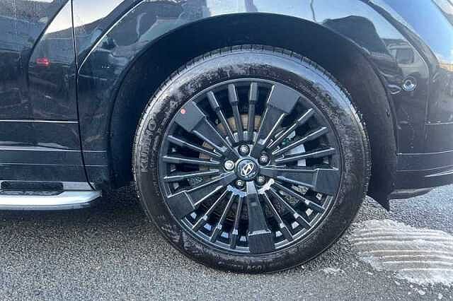 Hyundai SANTA FE 1.6 h T-GDi Calligraphy SUV 5dr Petrol Hybrid Auto 4WD Euro 6 (s/s) (7Seat) (215 Black