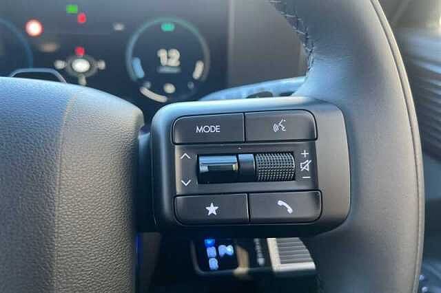 Hyundai SANTA FE 1.6 h T-GDi Calligraphy SUV 5dr Petrol Hybrid Auto 4WD Euro 6 (s/s) (7Seat) (215 Black