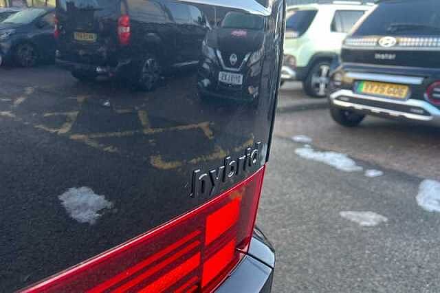 Hyundai SANTA FE 1.6 h T-GDi Calligraphy SUV 5dr Petrol Hybrid Auto 4WD Euro 6 (s/s) (7Seat) (215 Black