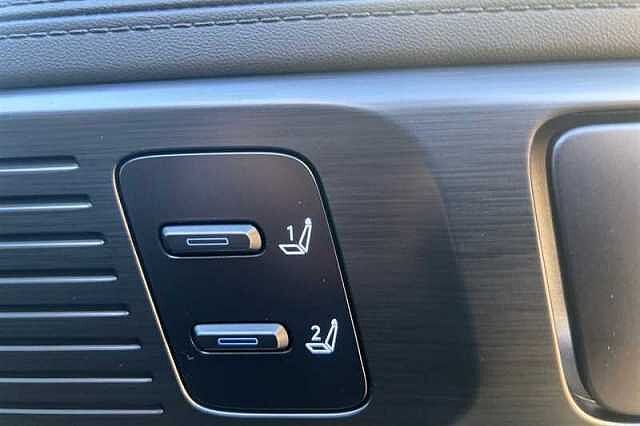 Hyundai SANTA FE 1.6 h T-GDi Calligraphy SUV 5dr Petrol Hybrid Auto 4WD Euro 6 (s/s) (7Seat) (215 Black