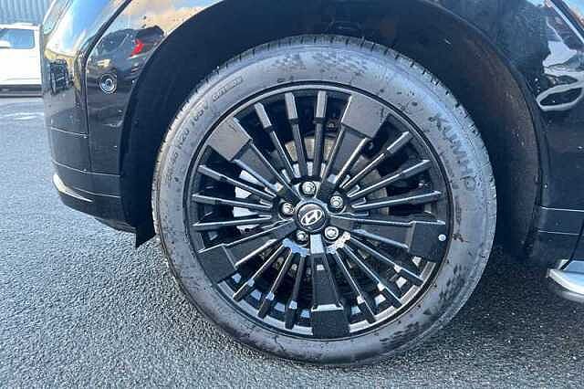 Hyundai SANTA FE 1.6 h T-GDi Calligraphy SUV 5dr Petrol Hybrid Auto 4WD Euro 6 (s/s) (7Seat) (215 Black