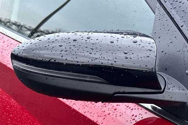 Hyundai i20 1.0 T-GDi Premium Hatchback 5dr Petrol DCT Euro 6 (s/s) (100 ps)