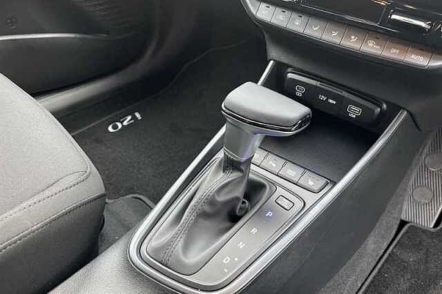 Hyundai i20 1.0 T-GDi Premium Hatchback 5dr Petrol DCT Euro 6 (s/s) (100 ps)