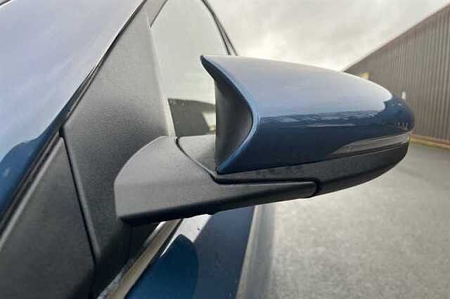 Hyundai i20 1.0 T-GDi Premium Hatchback 5dr Petrol DCT Euro 6 (s/s) (100 ps)