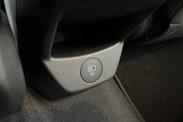 Hyundai i20 1.0 T-GDi Premium Hatchback 5dr Petrol DCT Euro 6 (s/s) (100 ps)