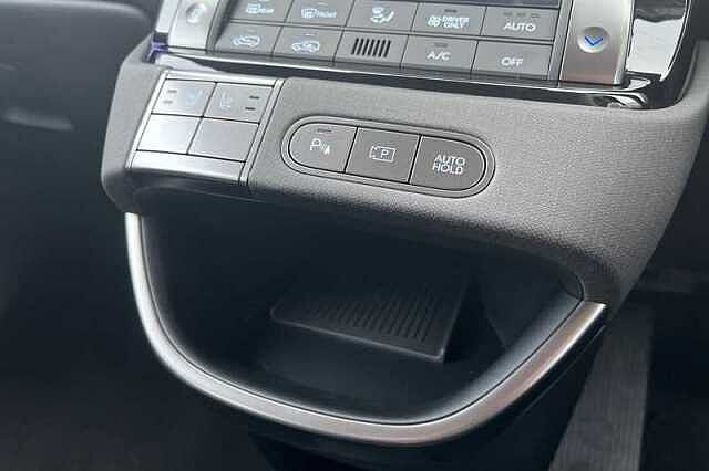 Hyundai INSTER Long Range 49kWh 02 SUV 5dr Electric Auto (115 ps) White