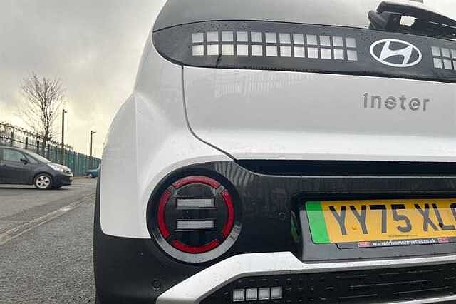 Hyundai INSTER Long Range 49kWh 02 SUV 5dr Electric Auto (115 ps) White