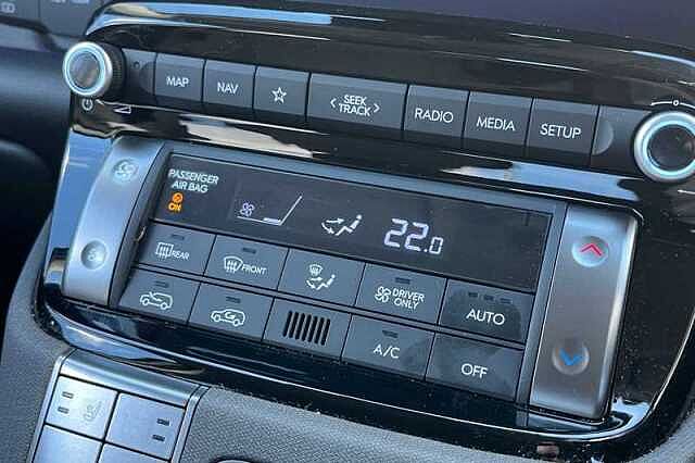 Hyundai INSTER Long Range 49kWh 02 SUV 5dr Electric Auto (115 ps) White