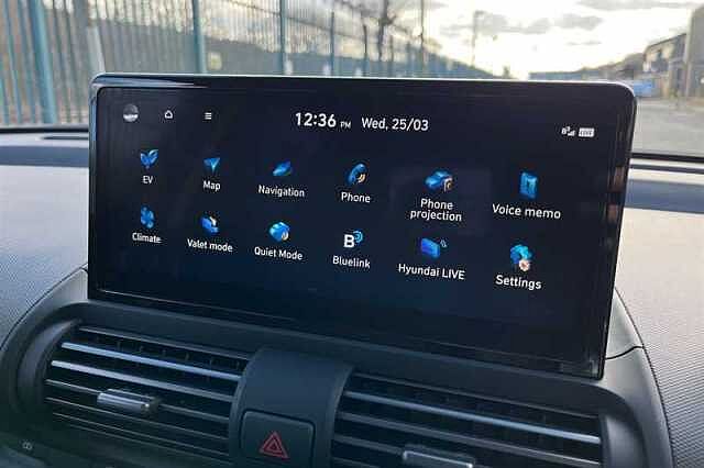 Hyundai INSTER Long Range 49kWh 02 SUV 5dr Electric Auto (115 ps) White