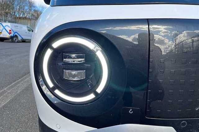 Hyundai INSTER Long Range 49kWh 02 SUV 5dr Electric Auto (115 ps) White