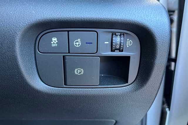 Hyundai INSTER Long Range 49kWh 02 SUV 5dr Electric Auto (115 ps) White