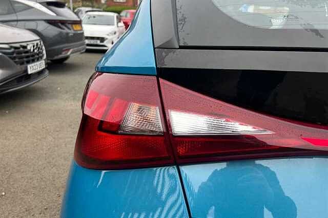 Hyundai I20 1.0 T-GDi MHEV SE Connect Hatchback 5dr Petrol Hybrid Manual Euro 6 (s/s) (100 p Blue