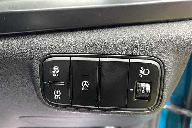 Hyundai I20 1.0 T-GDi MHEV SE Connect Hatchback 5dr Petrol Hybrid Manual Euro 6 (s/s) (100 p Blue