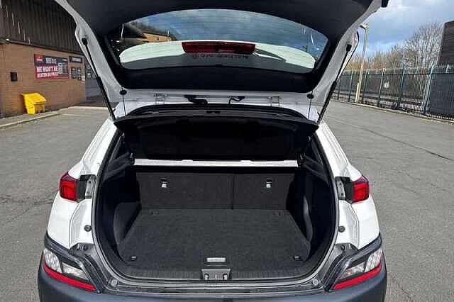 Hyundai KONA 1.6 h-GDi Premium SUV 5dr Petrol Hybrid DCT Euro 6 (s/s) (141 ps) White