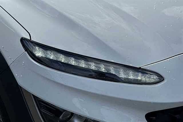 Hyundai KONA 1.6 h-GDi Premium SUV 5dr Petrol Hybrid DCT Euro 6 (s/s) (141 ps) White