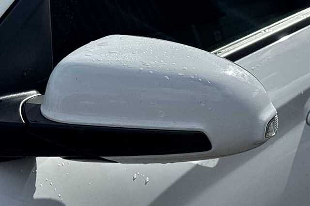 Hyundai KONA 1.6 h-GDi Premium SUV 5dr Petrol Hybrid DCT Euro 6 (s/s) (141 ps) White