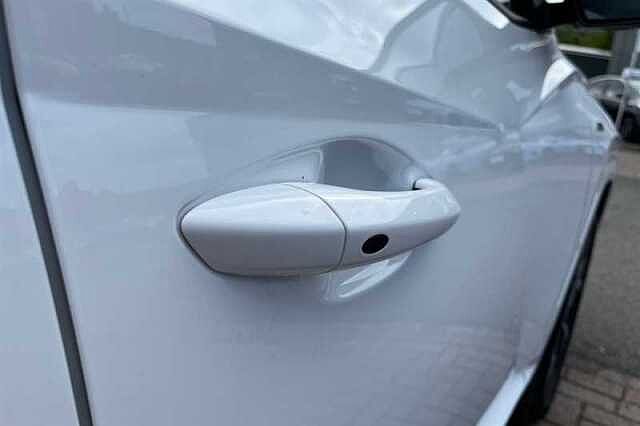 Hyundai TUCSON 1.6 T-GDi N Line SUV 5dr Petrol Hybrid Auto Euro 6 (s/s) (215 ps) White