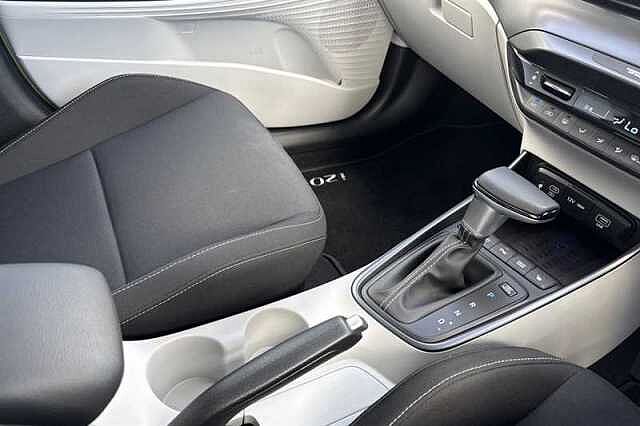 Hyundai I20 1.0 T-GDi Tech Line Hatchback 5dr Petrol DCT Euro 6 (s/s) (90 ps) Green