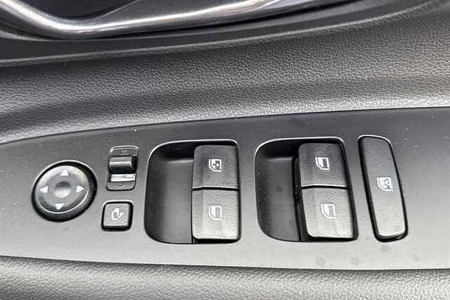 Hyundai I20 1.0 T-GDi Tech Line Hatchback 5dr Petrol DCT Euro 6 (s/s) (90 ps) Green