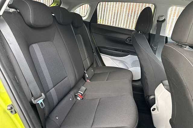 Hyundai I20 1.0 T-GDi Tech Line Hatchback 5dr Petrol DCT Euro 6 (s/s) (90 ps) Green