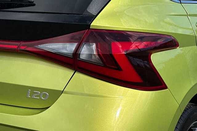 Hyundai I20 1.0 T-GDi Tech Line Hatchback 5dr Petrol DCT Euro 6 (s/s) (90 ps) Green