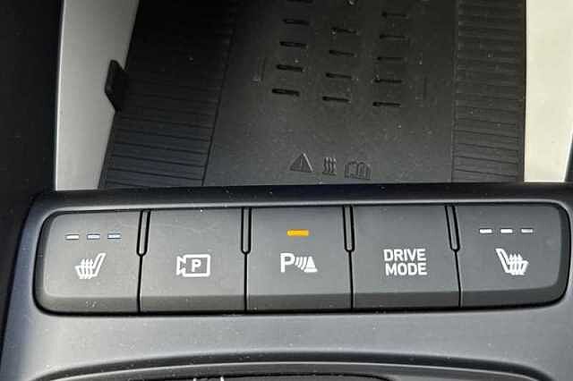 Hyundai I20 1.0 T-GDi Tech Line Hatchback 5dr Petrol DCT Euro 6 (s/s) (90 ps) Green