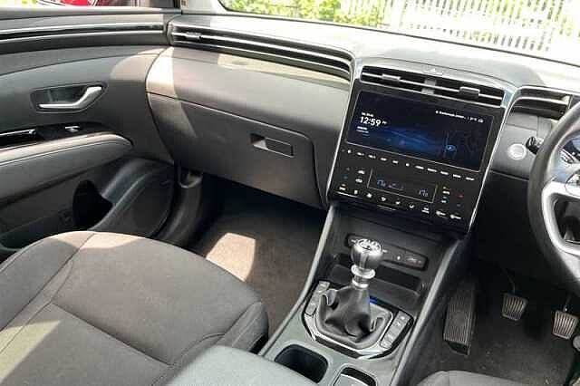 Hyundai TUCSON 1.6 T-GDi Premium SUV 5dr Petrol Manual Euro 6 (s/s) (150 ps) Red