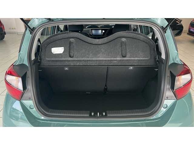 Hyundai I10 i10 5Dr HAT 1.0 MPi 63ps Advance NAV AU Mangrove Green