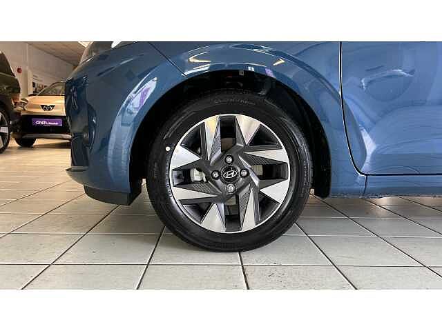 Hyundai I10 i10 5Dr HAT 1.0 MPi 63ps Advance NAV AU Vibrant Blue