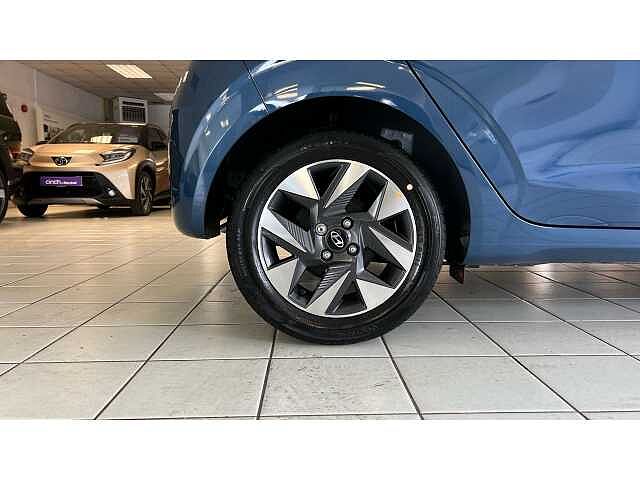 Hyundai I10 i10 5Dr HAT 1.0 MPi 63ps Advance NAV AU Vibrant Blue