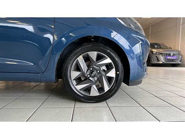 Hyundai I10 i10 5Dr HAT 1.0 MPi 63ps Advance NAV AU Vibrant Blue