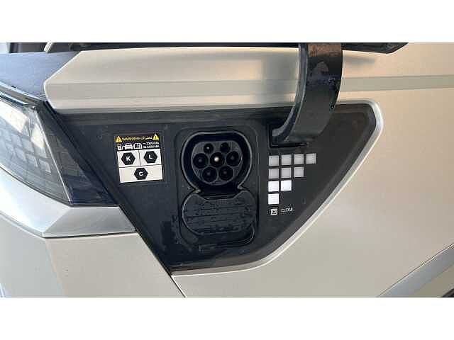 Hyundai IONIQ 5 225kW Ultimate 73 kWh 5dr AWD Auto [Tech] Gold