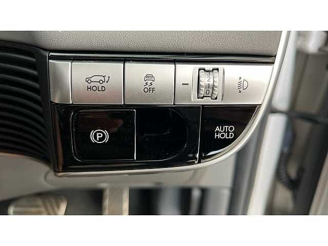 Hyundai IONIQ 5 225kW Ultimate 73 kWh 5dr AWD Auto [Tech] Gold