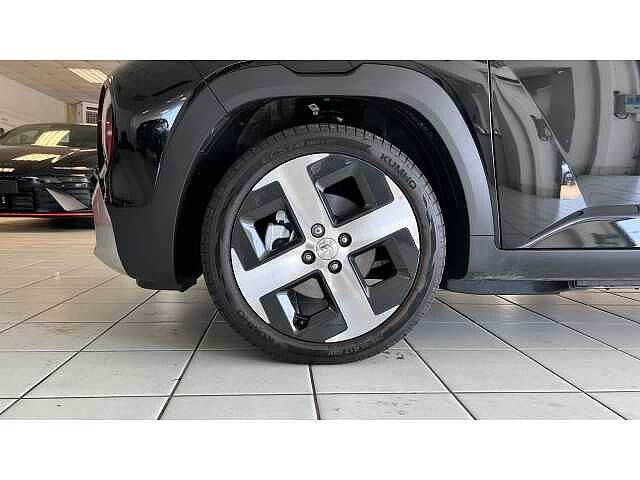 Hyundai INSTER 85kW 02 49kWh 5dr Auto Black