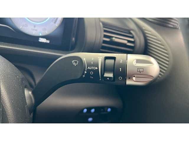 Hyundai INSTER 85kW 02 49kWh 5dr Auto Black