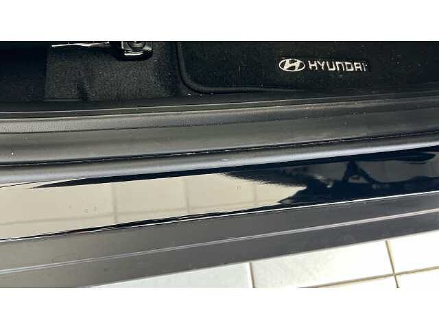 Hyundai INSTER 85kW 02 49kWh 5dr Auto Black