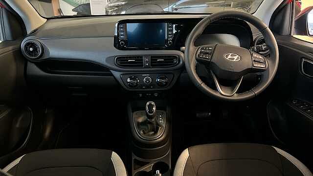 Hyundai I10 i10 5Dr HAT 1.0 MPi 63ps Advance NAV AU Dragon Red