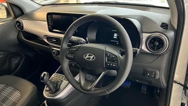 Hyundai I10 1.2 [79] Premium 5dr Auto [Nav] Atlas White