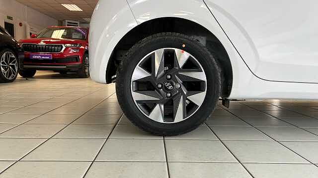 Hyundai I10 1.0 [63] Advance 5dr [Nav] Atlas White