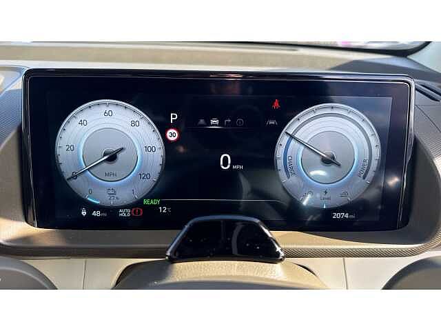 Hyundai INSTER INSTER 85kW 02 49kWh 5dr Auto Atlas White