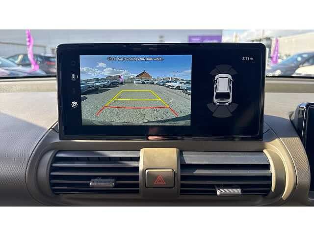 Hyundai INSTER INSTER 85kW 02 49kWh 5dr Auto Atlas White