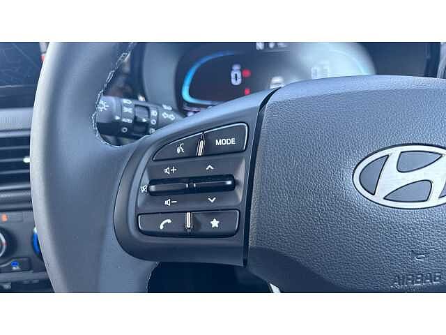 Hyundai I10 i10 5Dr HAT 1.0 MPi 67ps Advance Plus Pack AU Vibrant Blue