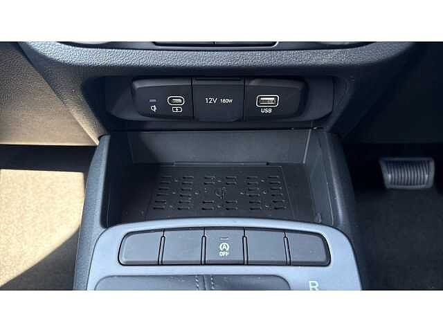 Hyundai I10 i10 5Dr HAT 1.0 MPi 67ps Advance Plus Pack AU Vibrant Blue