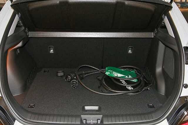 Hyundai Kona Electric SUV E (204ps) Premium 64kWh 7kW OBC