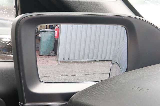 Hyundai IONIQ 6 E (228ps) Ultimate 77kWh (Single Motor) RW