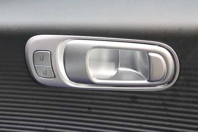 Hyundai IONIQ 6 E (228ps) Ultimate 77kWh (Single Motor) RW