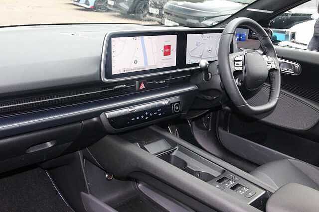 Hyundai IONIQ 6 E (325ps) Ultimate 77kWh (Dual Motor) AWD