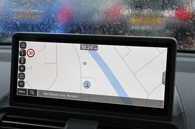 Hyundai INSTER 85kW Cross 49kWh 5dr Auto Green