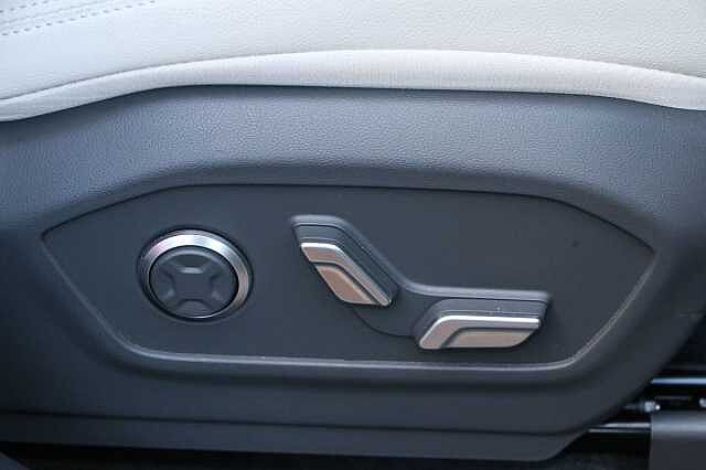 Hyundai SANTA FE 1.6 TGDi Plug-in Hybrid Ultimate 5dr 4WD Auto Grey